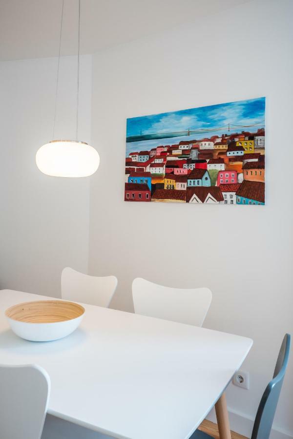 Sunshine House - Exclusive Apartment - Home By The Castle Lisbon Luaran gambar