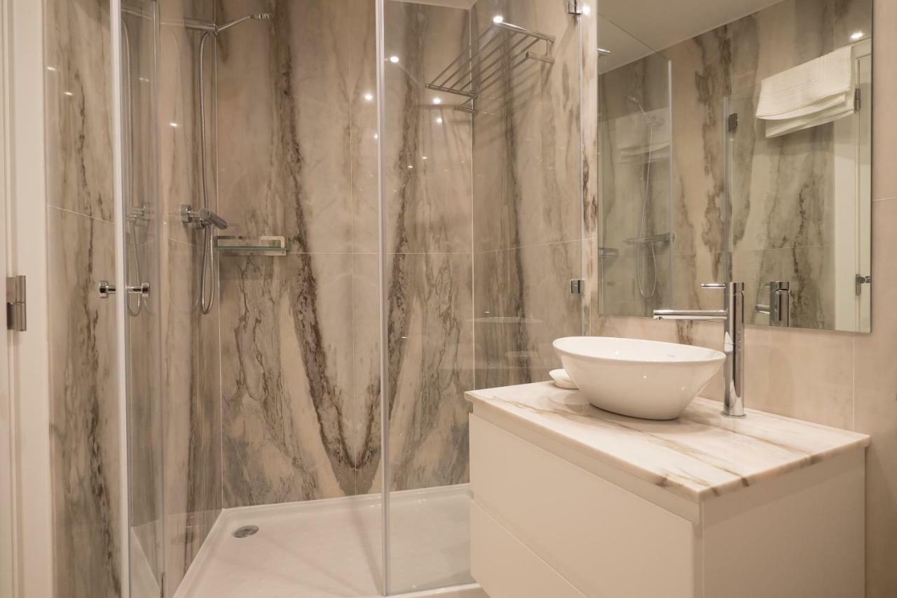 Sunshine House - Exclusive Apartment - Home By The Castle Lisbon Luaran gambar
